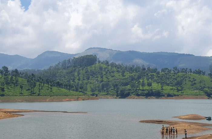 Chinnakanal Lake View Stay